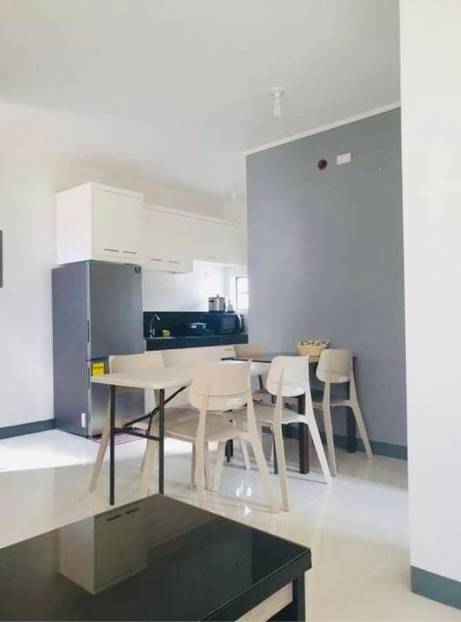 Cozy Home At A Private Subdivision Abucay Bagian luar foto